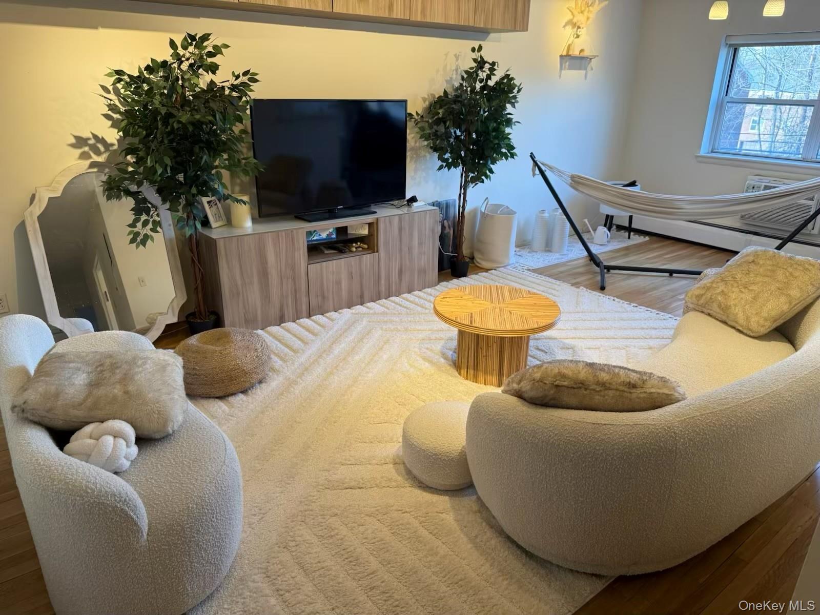 #6 photo, 1 Wooleys Lane, Great Neck , NY 11023