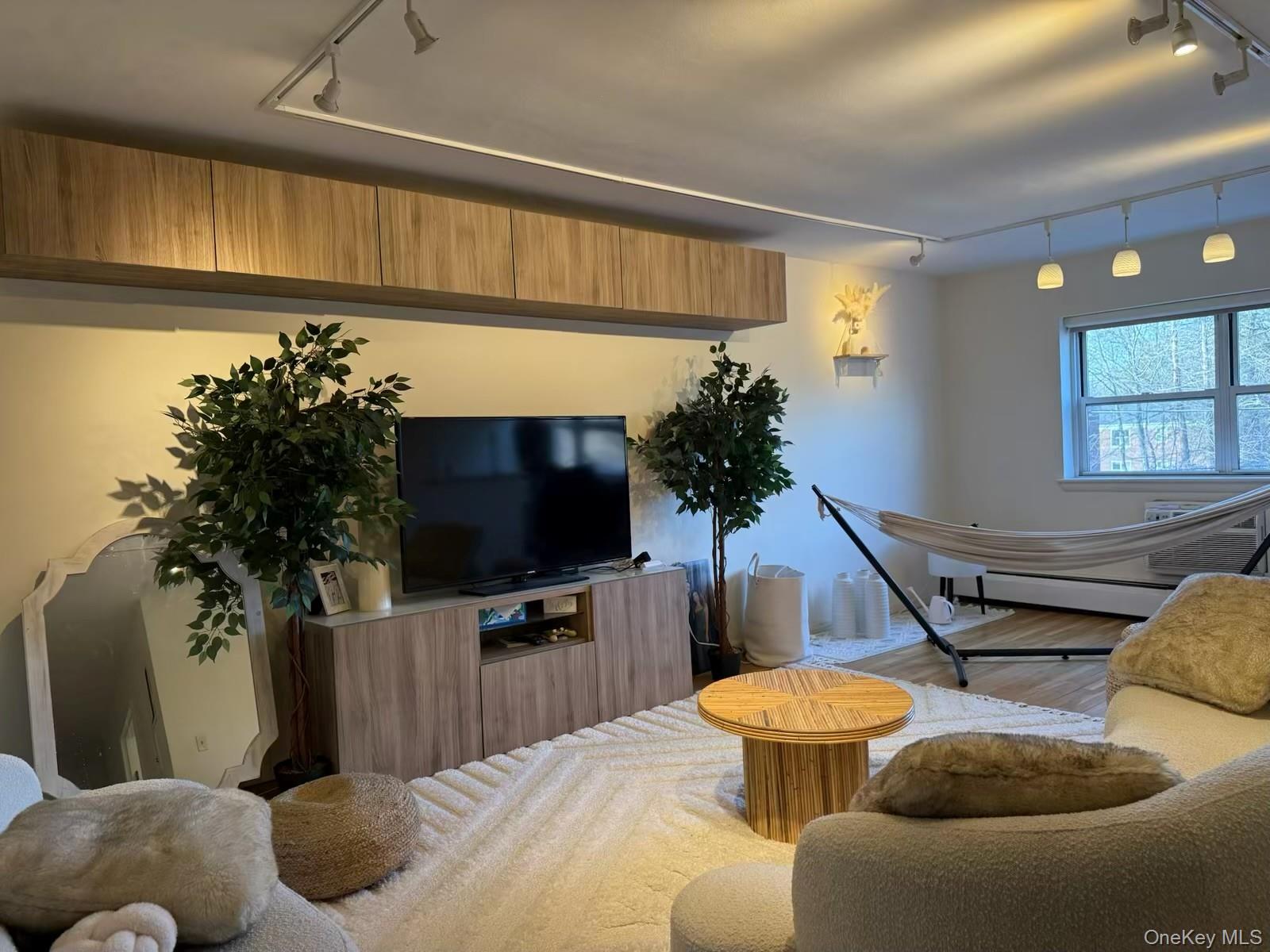 #7 photo, 1 Wooleys Lane, Great Neck , NY 11023