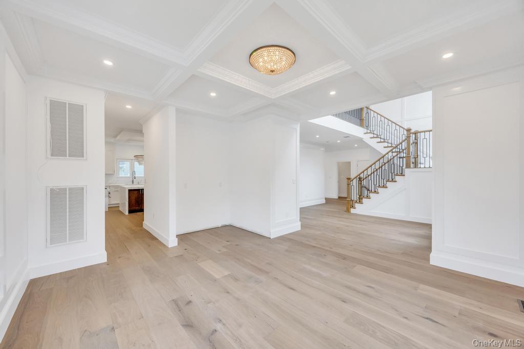 #11 photo, 472 Farmranch Road, Bethpage , NY 11714