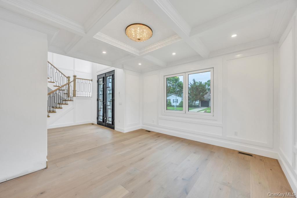 #12 photo, 472 Farmranch Road, Bethpage , NY 11714