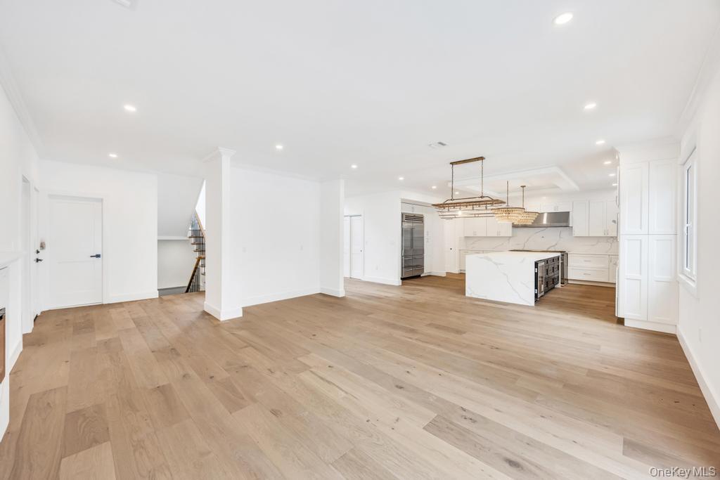 #14 photo, 472 Farmranch Road, Bethpage , NY 11714