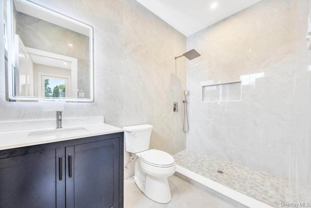 #17 photo, 472 Farmranch Road, Bethpage , NY 11714