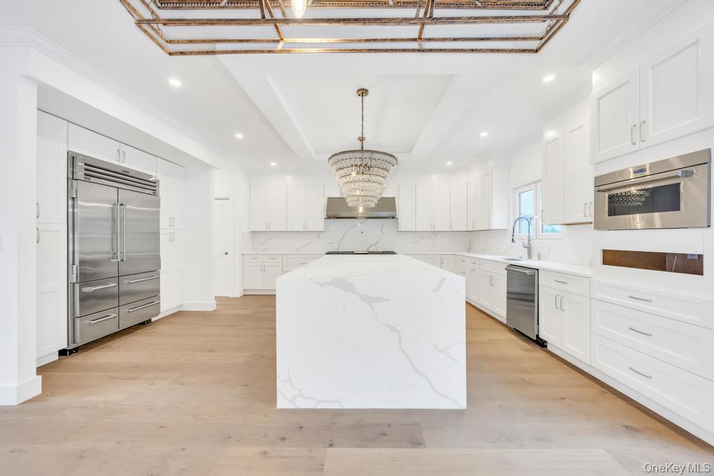 #6 photo, 472 Farmranch Road, Bethpage , NY 11714