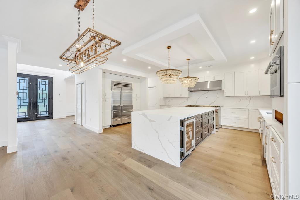 #8 photo, 472 Farmranch Road, Bethpage , NY 11714