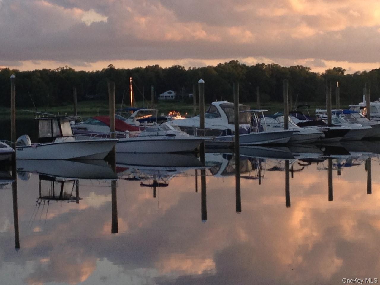 #13 photo, 15 King Road, Нассау ‖ Bayville , NY 11709