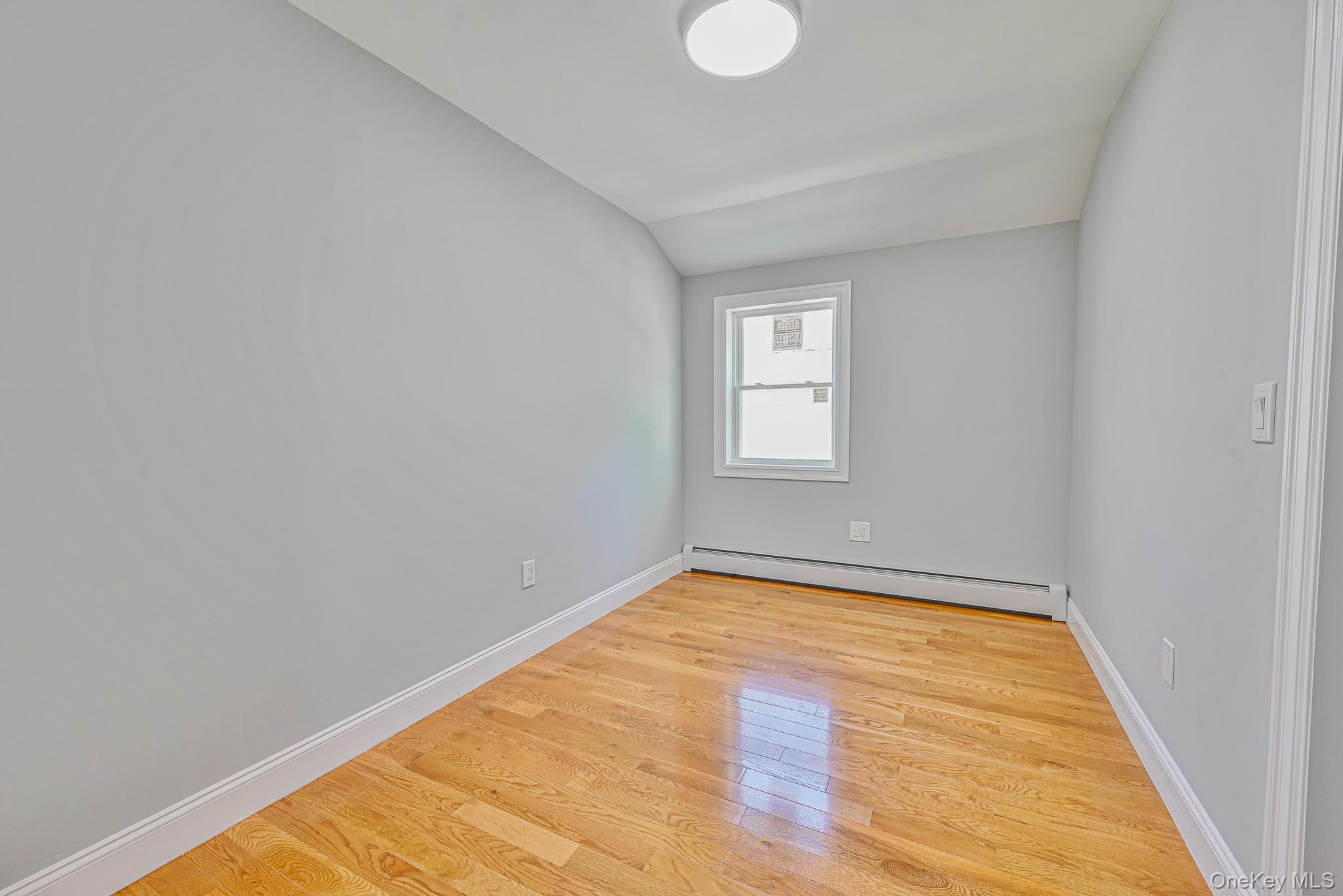 #16 photo, 18821 118th Avenue, クイーンズ区 Saint Albans , NY 11412