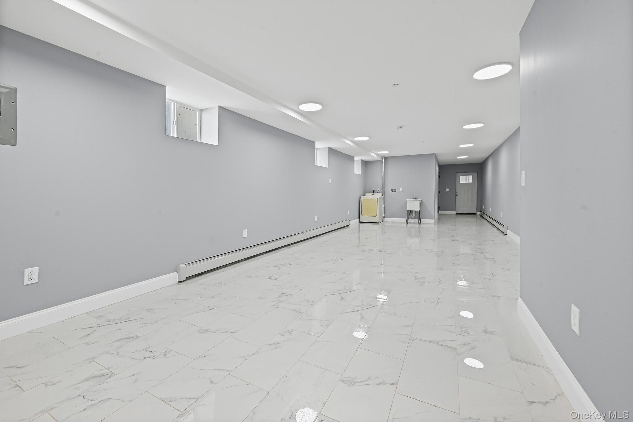 #20 photo, 18821 118th Avenue, クイーンズ区 Saint Albans , NY 11412