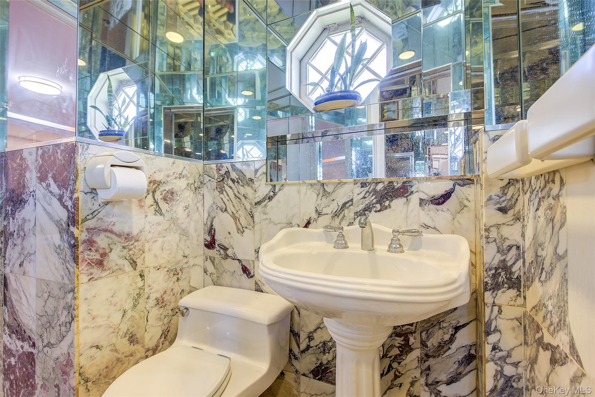 #10 photo, 249-35 51 Avenue, Little Neck , NY 11362