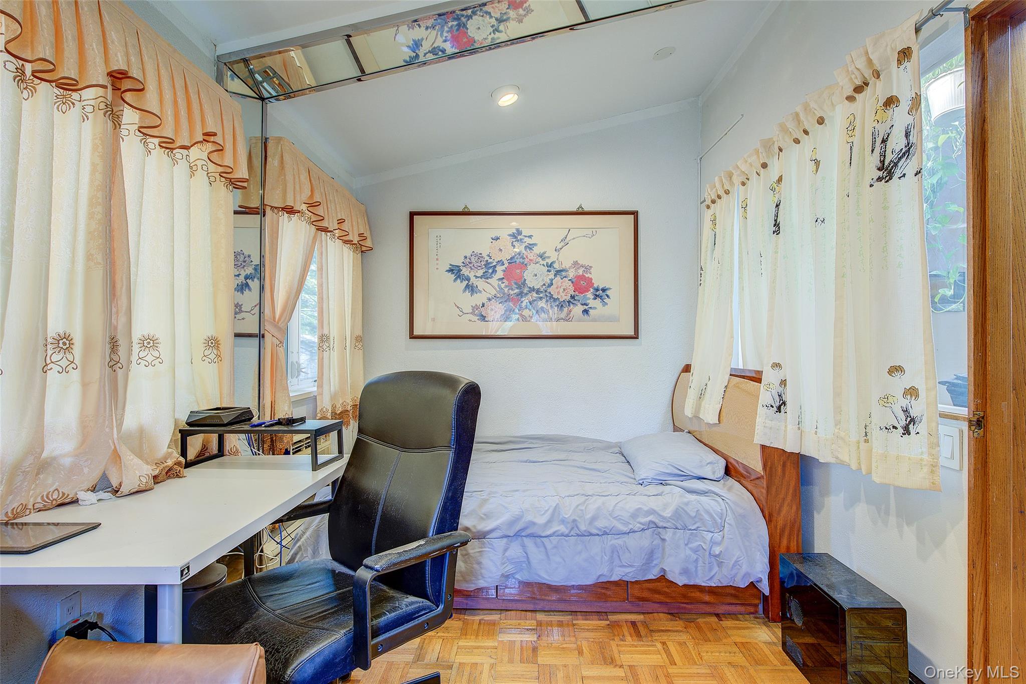 #7 photo, 249-35 51 Avenue, Little Neck , NY 11362