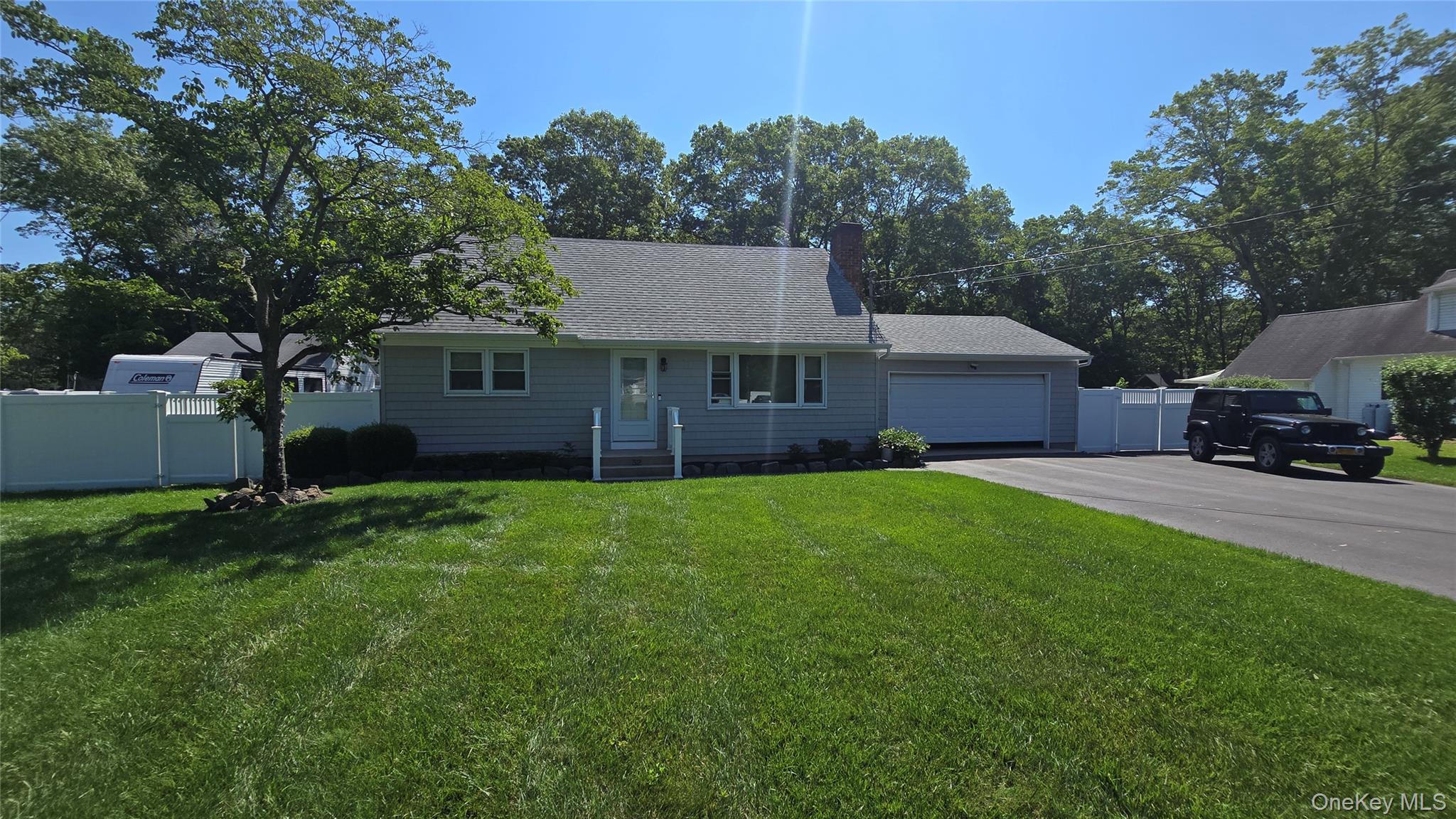 #1 photo, 52 Timber Drive, サフォーク郡 Calverton , NY 11933