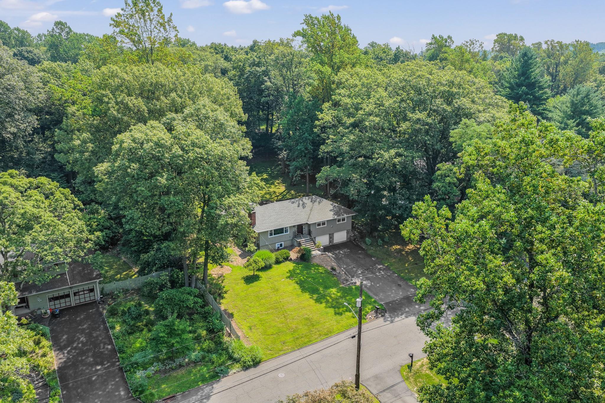 #1 photo, 12 Hillside Terrace, Suffern , NY 10901