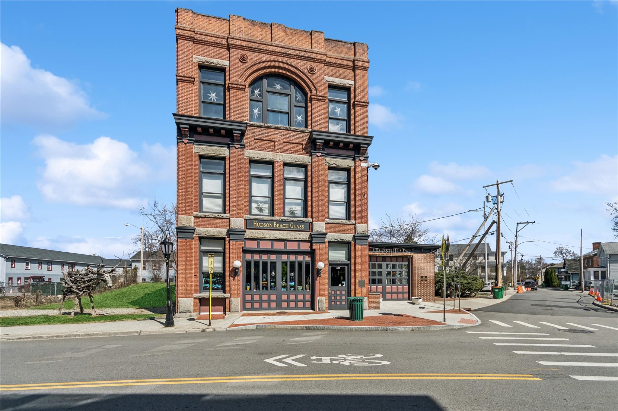 #1 photo, 162 Main Street, Beacon , NY 12508