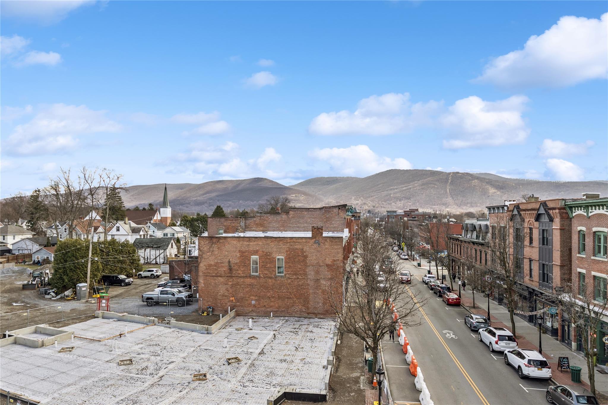 #11 photo, 162 Main Street, Beacon , NY 12508