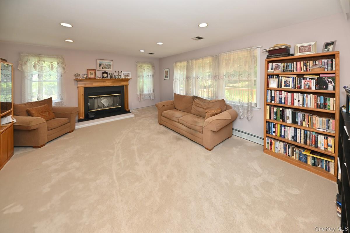 #17 photo, 14 Roble Road, Suffern , NY 10901