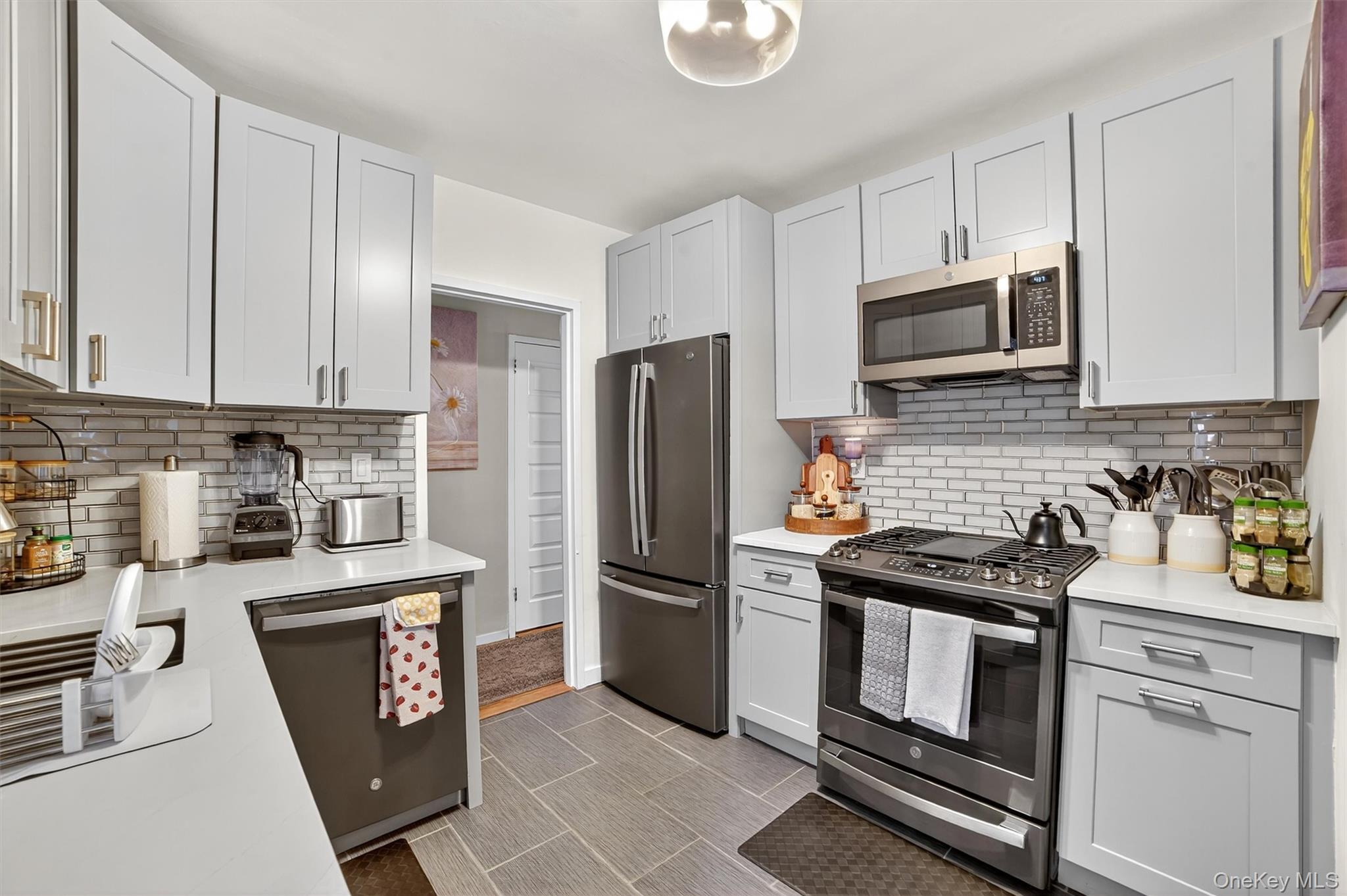 #13 photo, 333 Bronx River Road, Yonkers , NY 10704