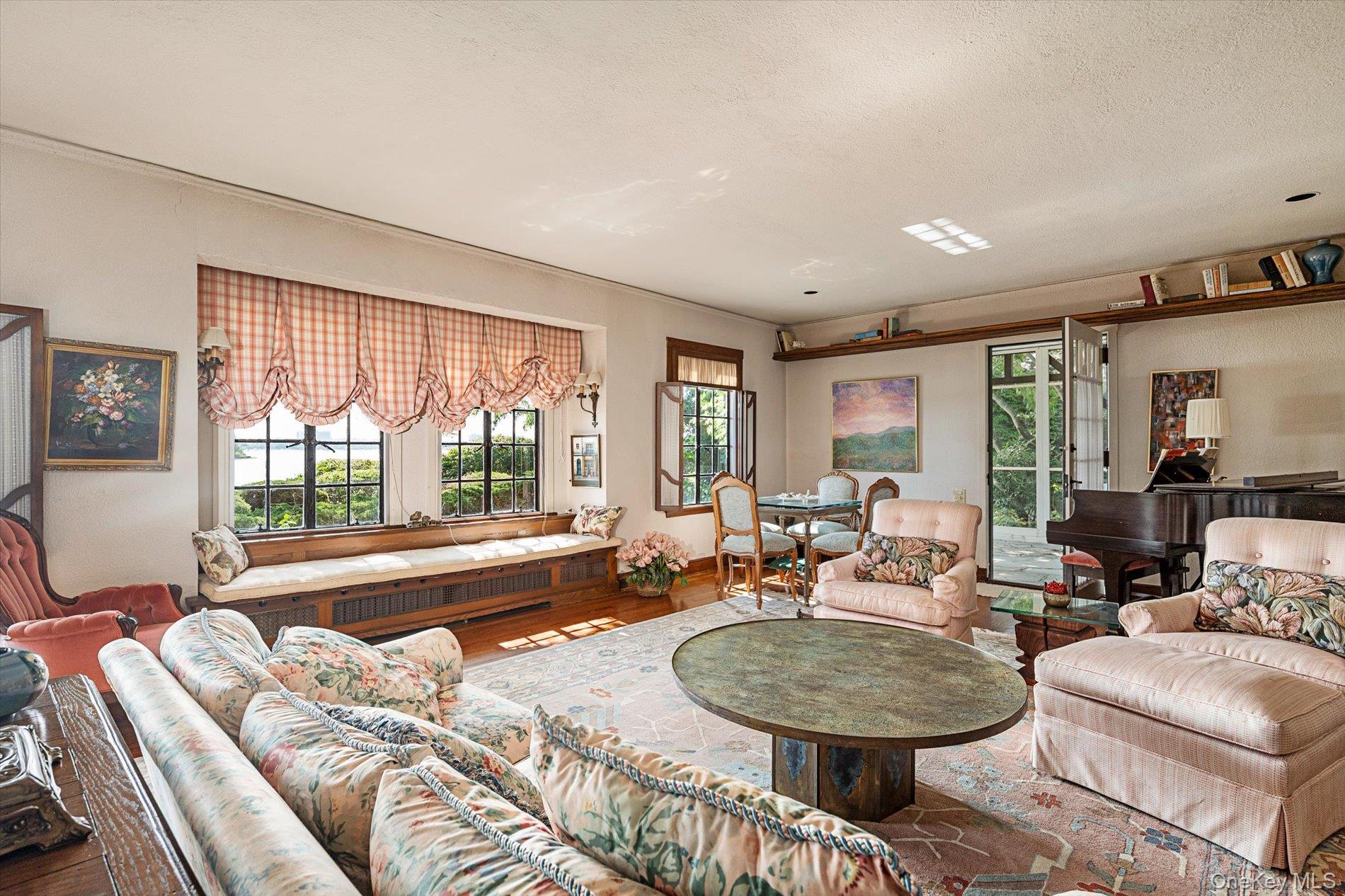 #4 photo, 6 Shore Drive, ナッソー郡 Great Neck , NY 11021