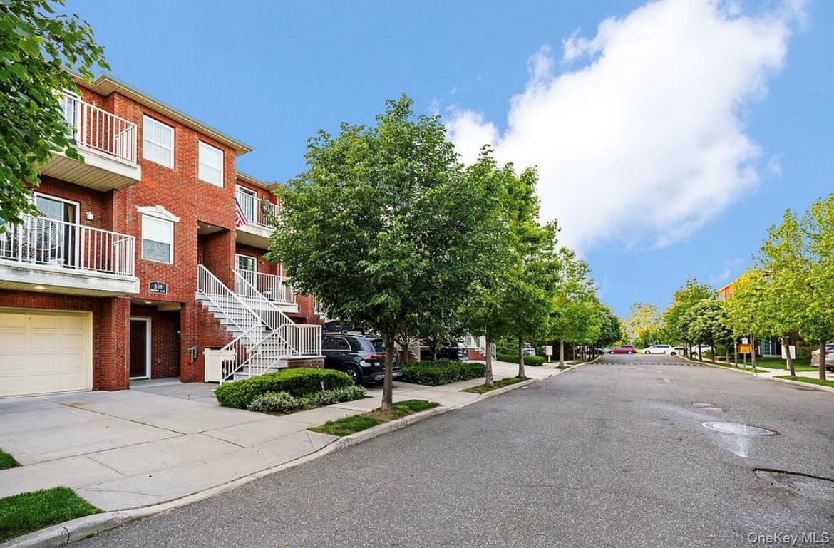 #1 photo, 306 Weatherly Place, クイーンズ区 College Point , NY 11356