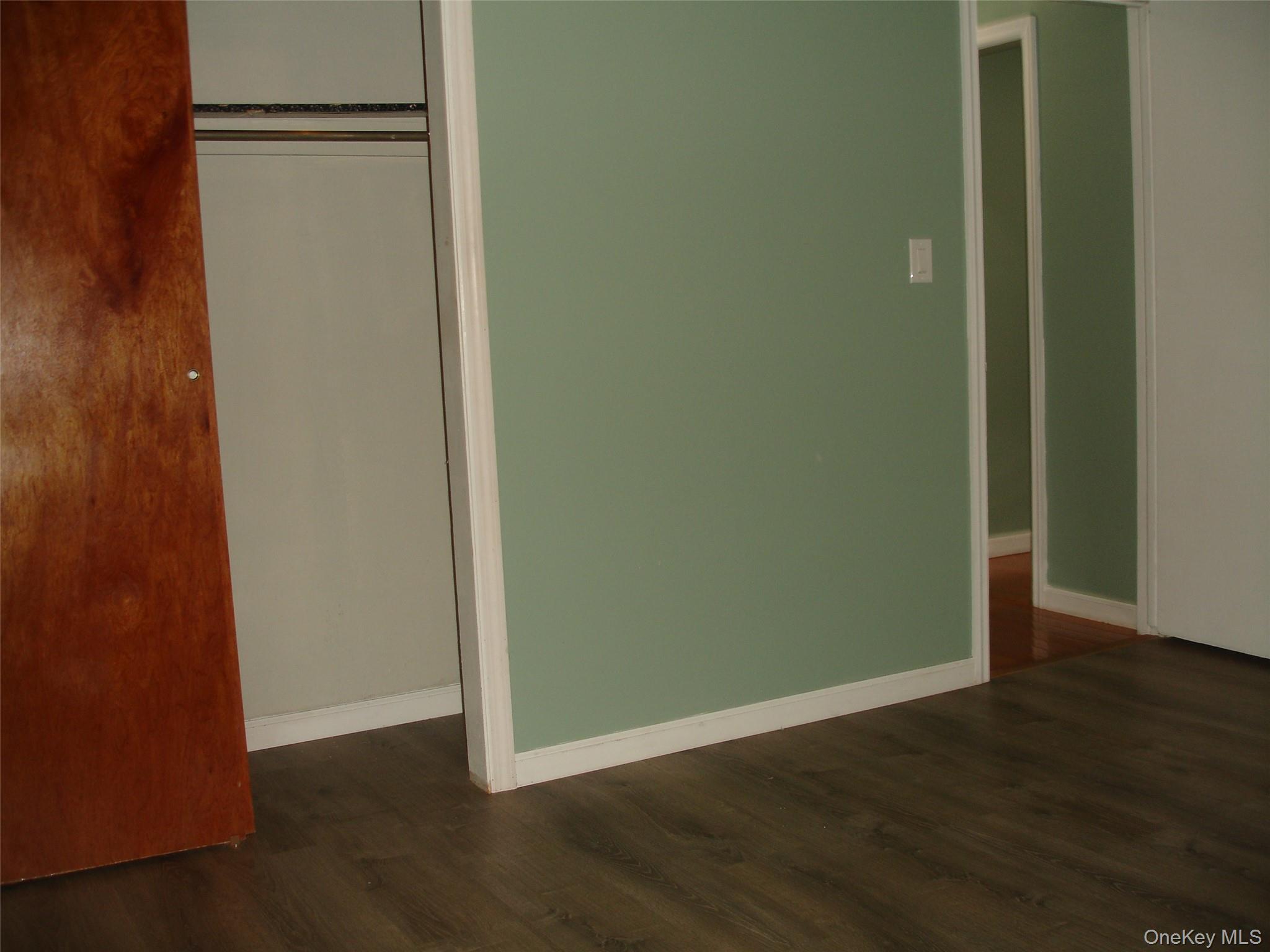 #7 photo, 253 Frederick Avenue, Floral Park , NY 11001