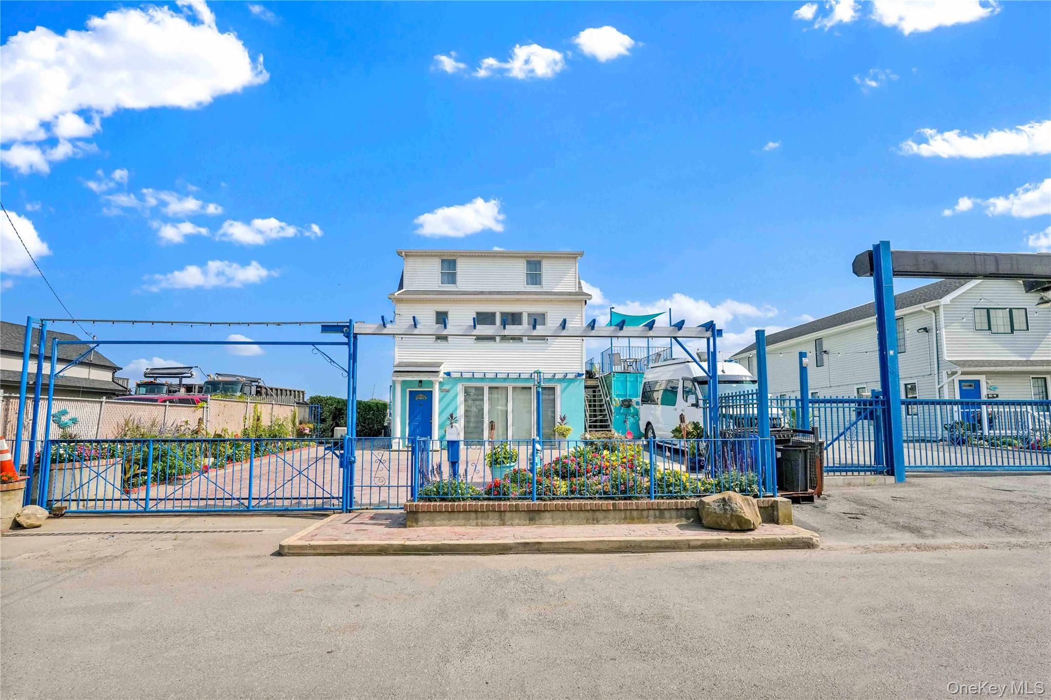 #2 photo, 15579 Bayview Avenue, クイーンズ区 Rosedale , NY 11422