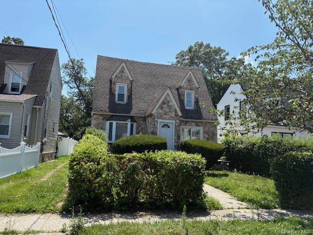 #1 photo, 110 Woodside Avenue, ナッソー郡 Freeport , NY 11520