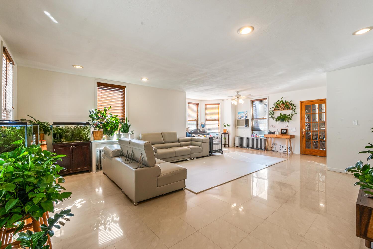 #2 photo, 44-06 Jessie Court, Little Neck , NY 11363