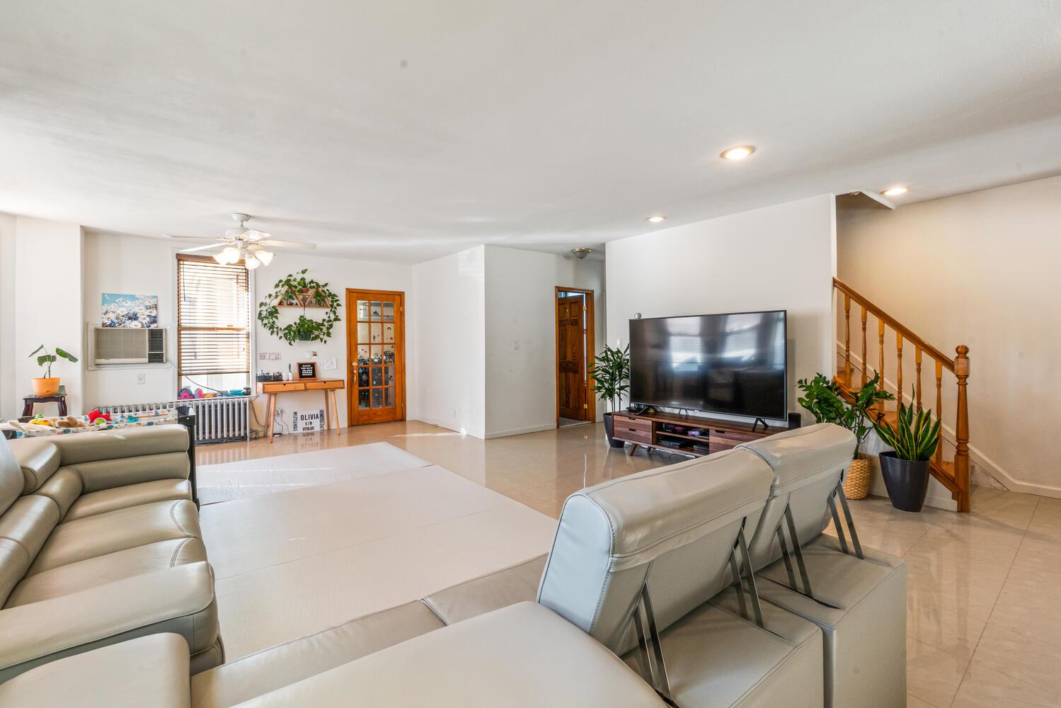 #3 photo, 44-06 Jessie Court, Little Neck , NY 11363