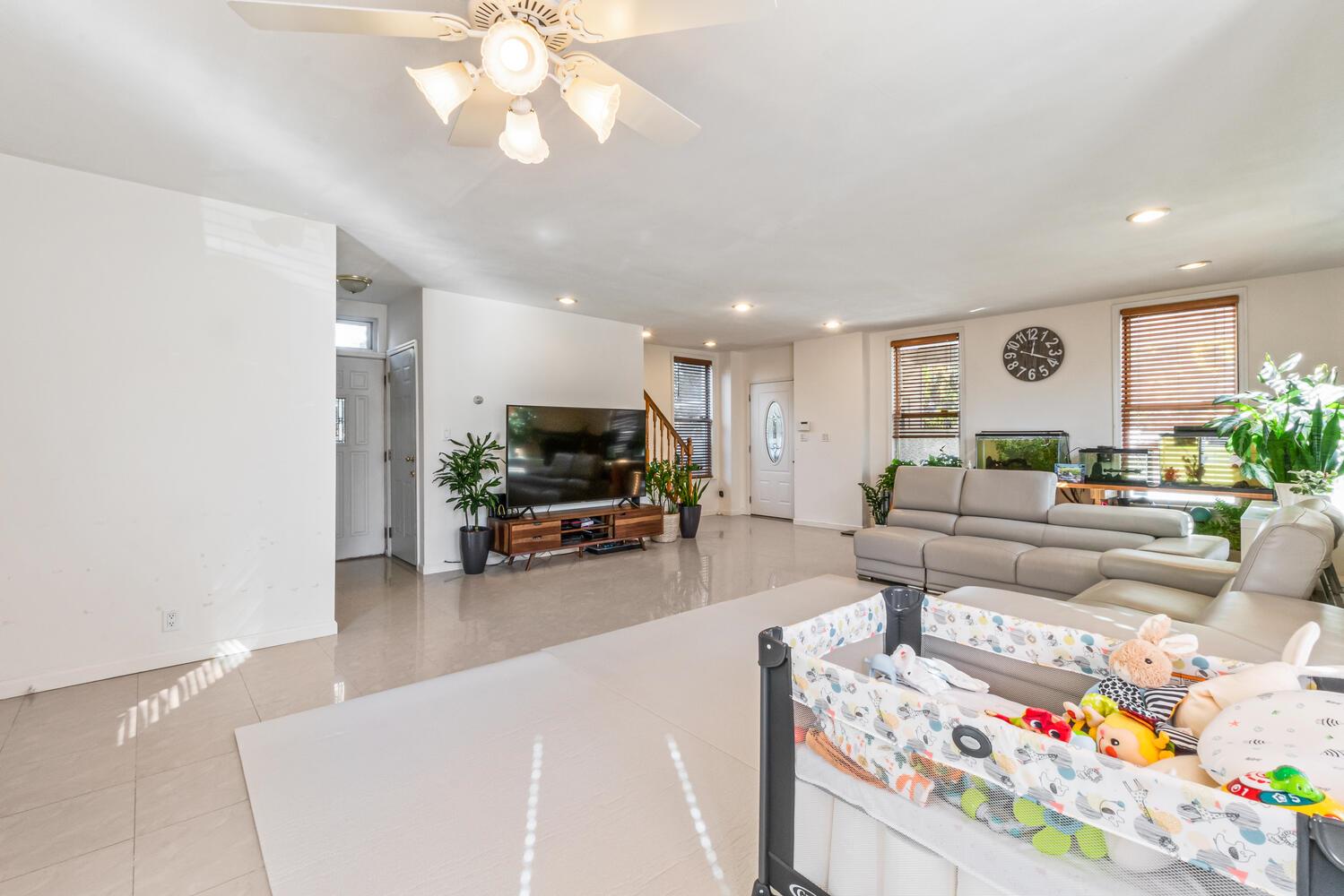 #4 photo, 44-06 Jessie Court, Little Neck , NY 11363