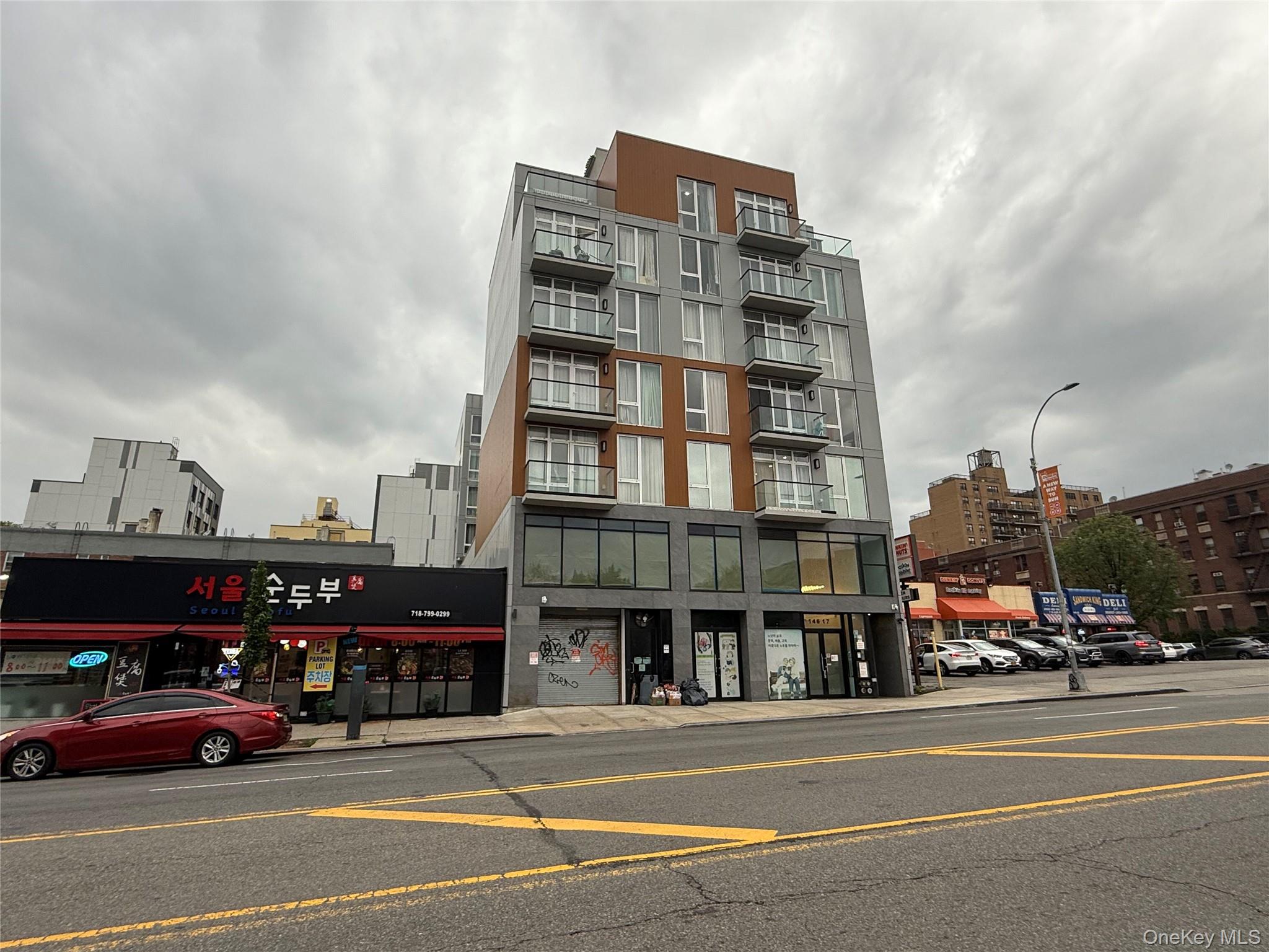 #13 photo, 146-17 Northern Boulevard, クイーンズ区 Flushing , NY 11354