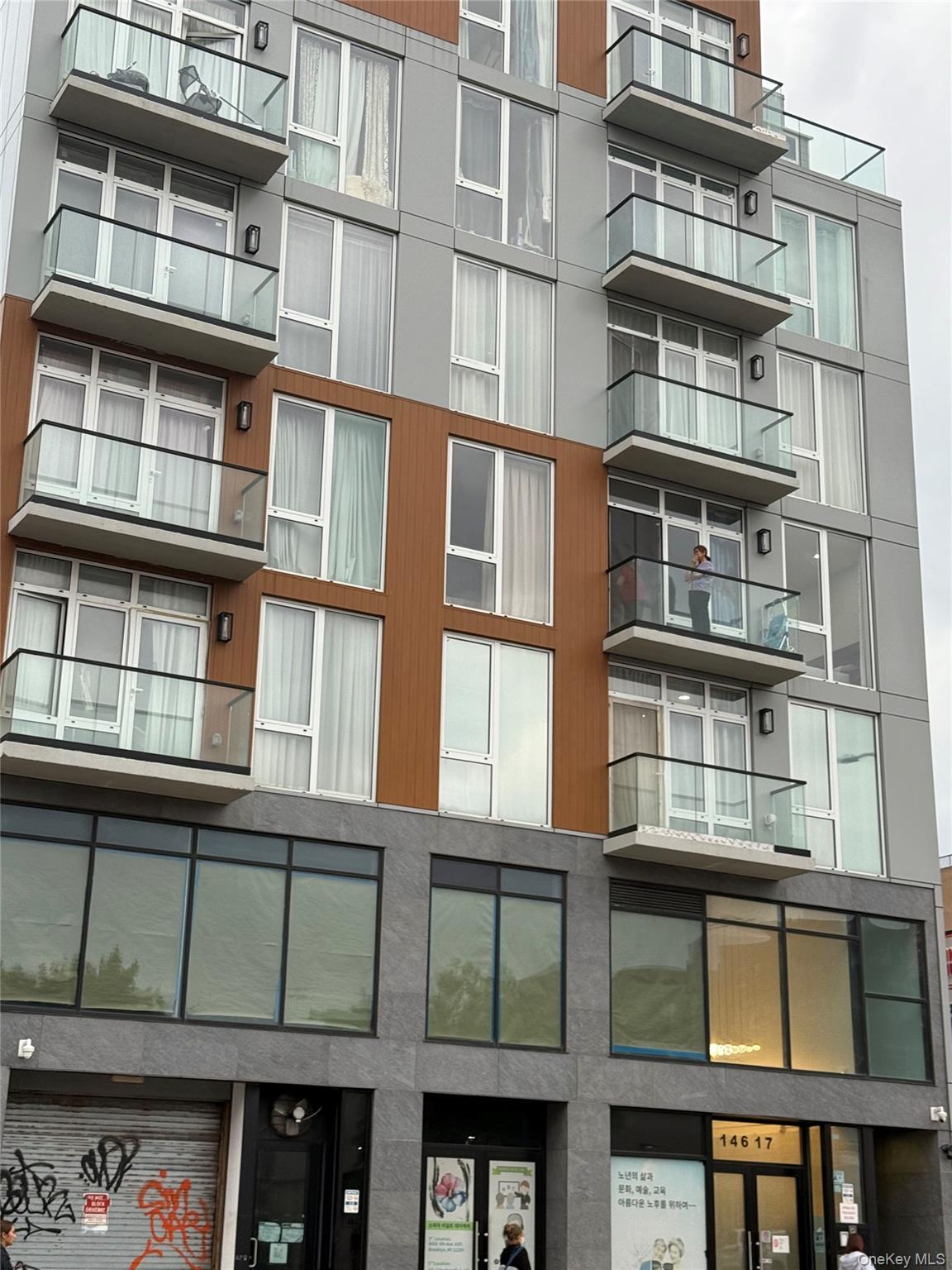 #6 photo, 146-17 Northern Boulevard, クイーンズ区 Flushing , NY 11354