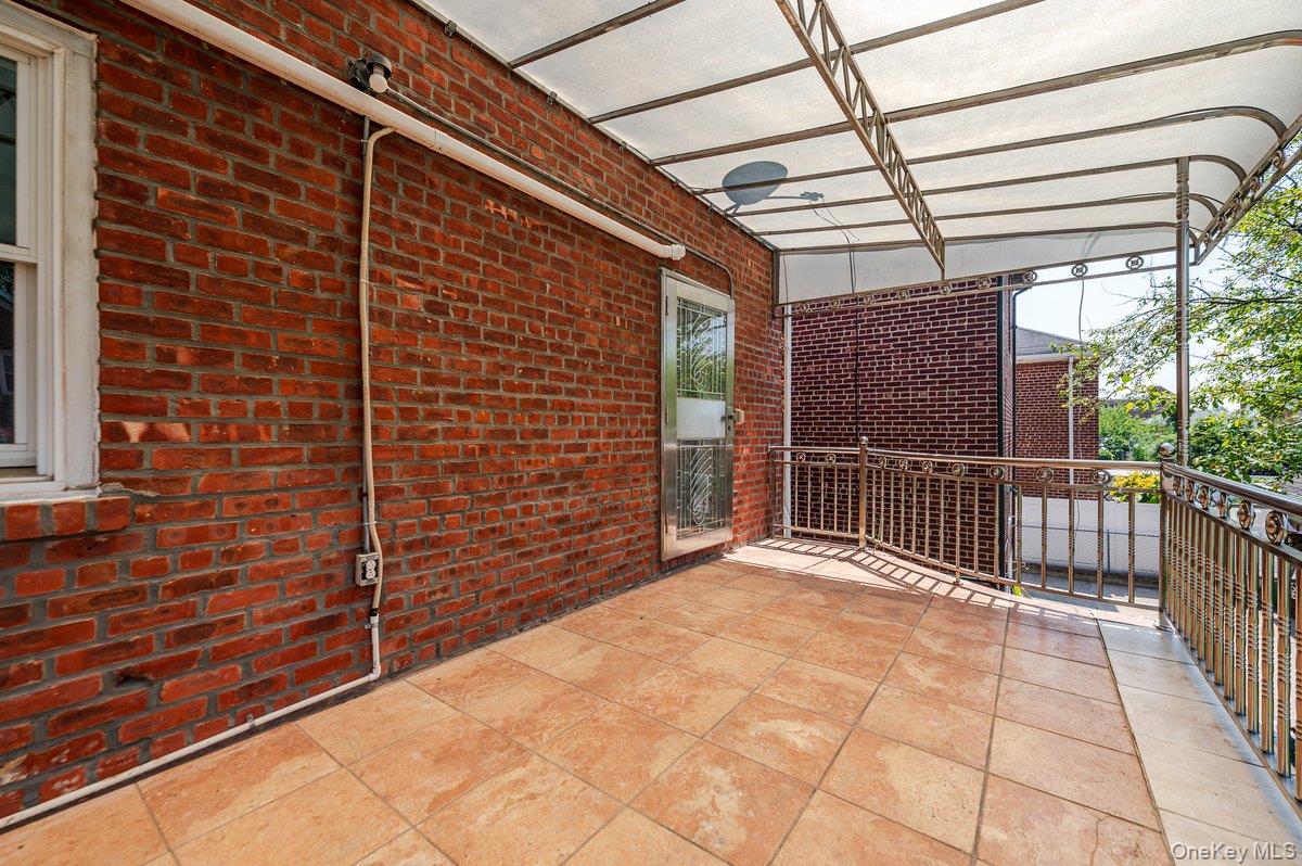 #15 photo, 1861 Hering Avenue, Bronx , NY 10461