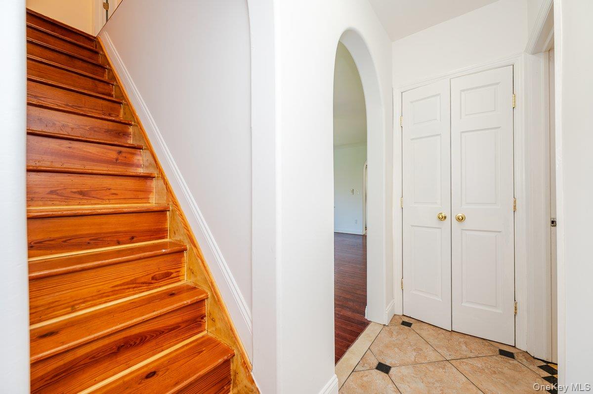 #7 photo, 1861 Hering Avenue, Bronx , NY 10461