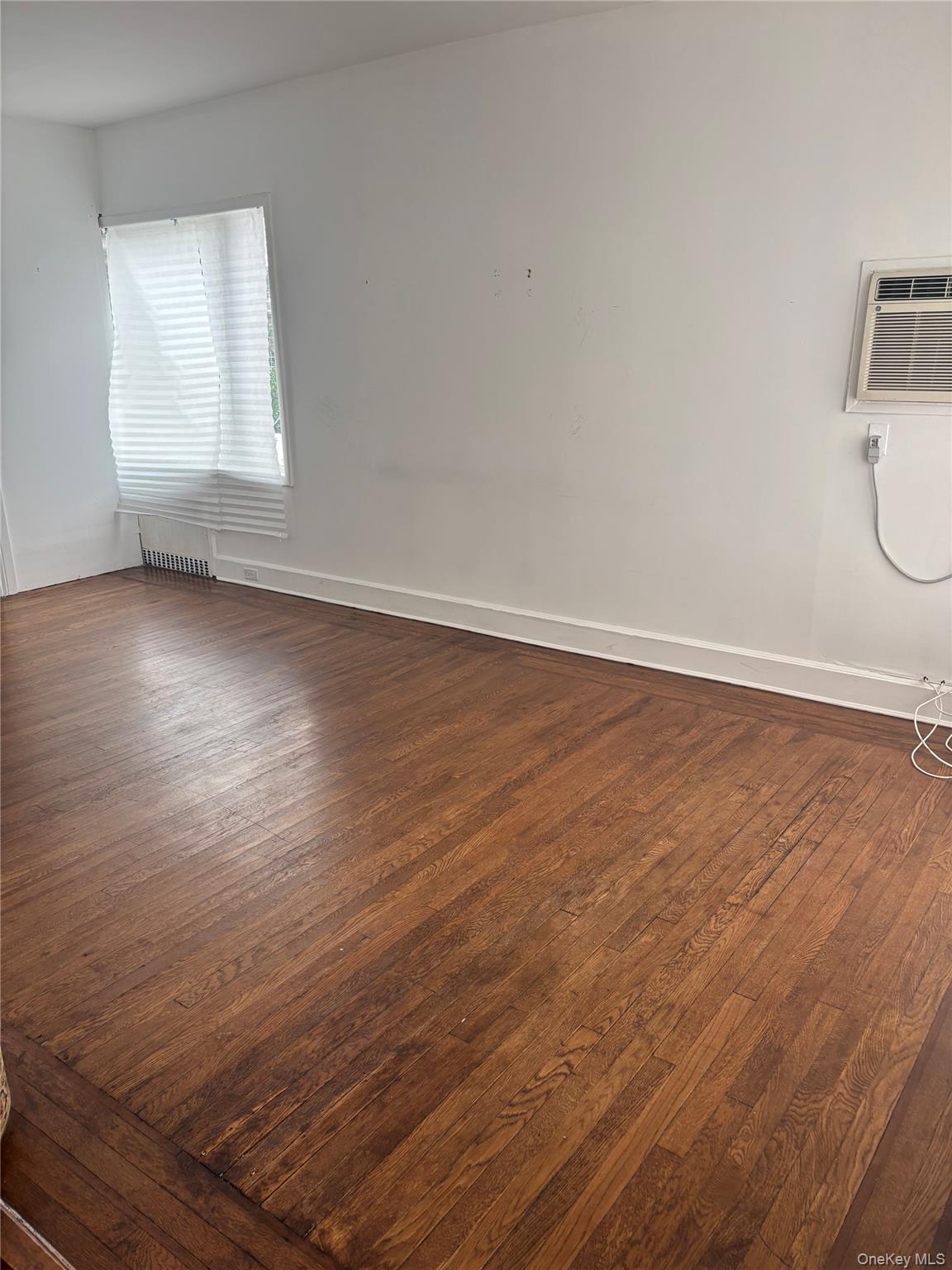 #4 photo, 888 Cambridge Road, ナッソー郡 Woodmere , NY 11598