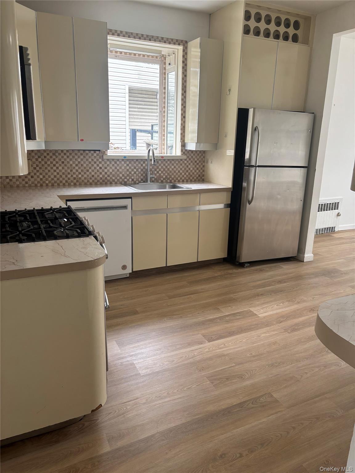 #5 photo, 888 Cambridge Road, ナッソー郡 Woodmere , NY 11598