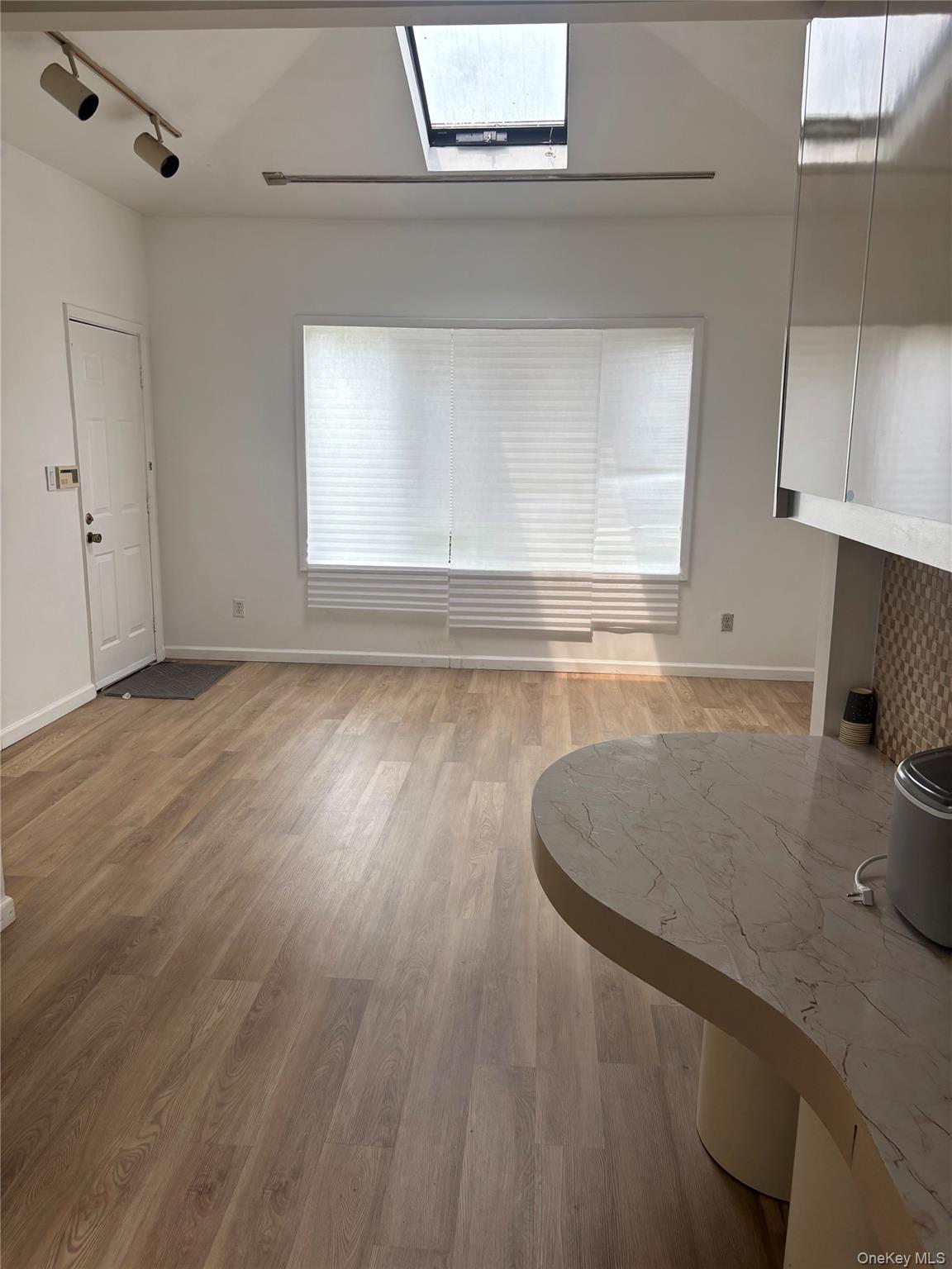 #6 photo, 888 Cambridge Road, ナッソー郡 Woodmere , NY 11598