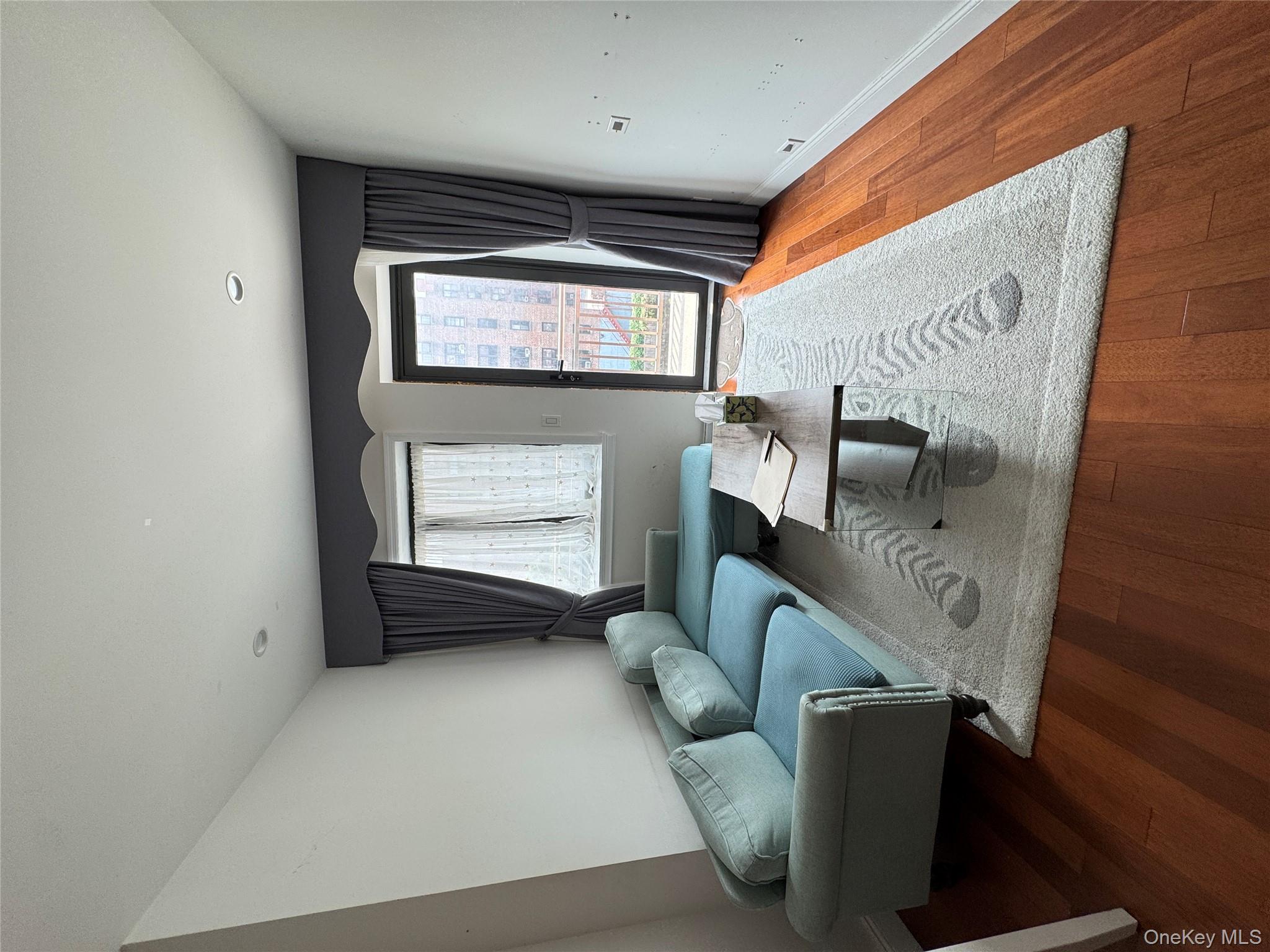 #6 photo, 144-56 Roosevelt Avenue, クイーンズ区 Flushing , NY 11354