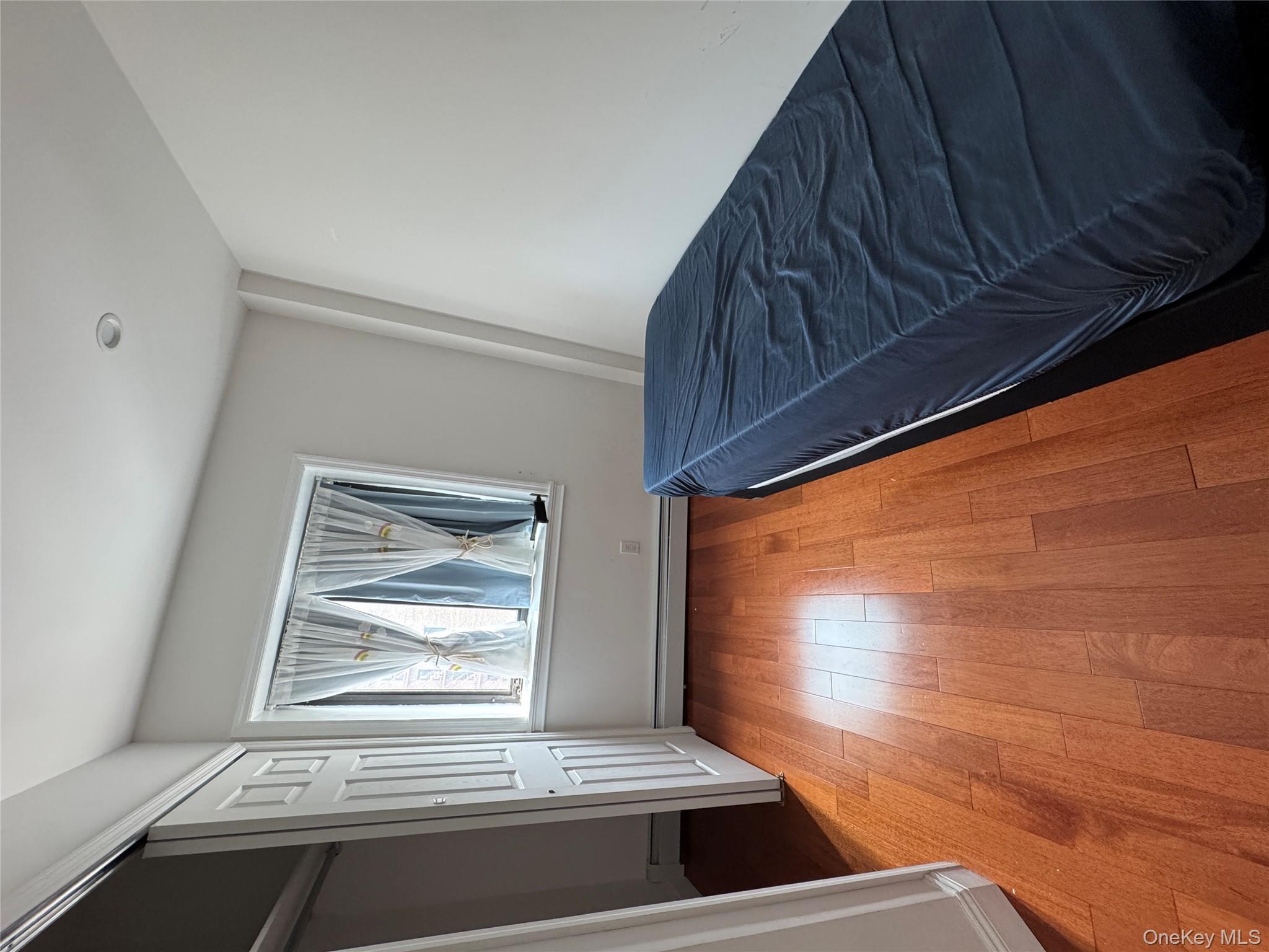 #7 photo, 144-56 Roosevelt Avenue, クイーンズ区 Flushing , NY 11354