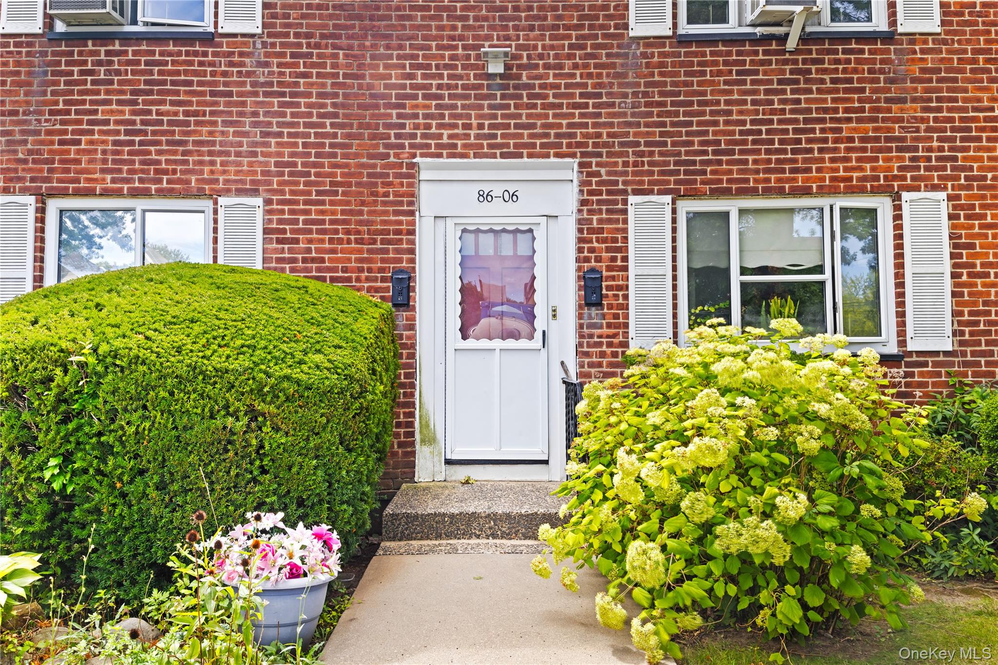 #1 photo, 86-06 231st, Queens Village , NY 11427