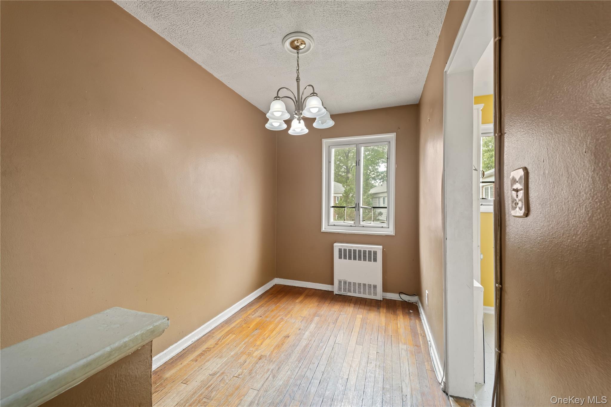 #12 photo, 86-06 231st, Queens Village , NY 11427