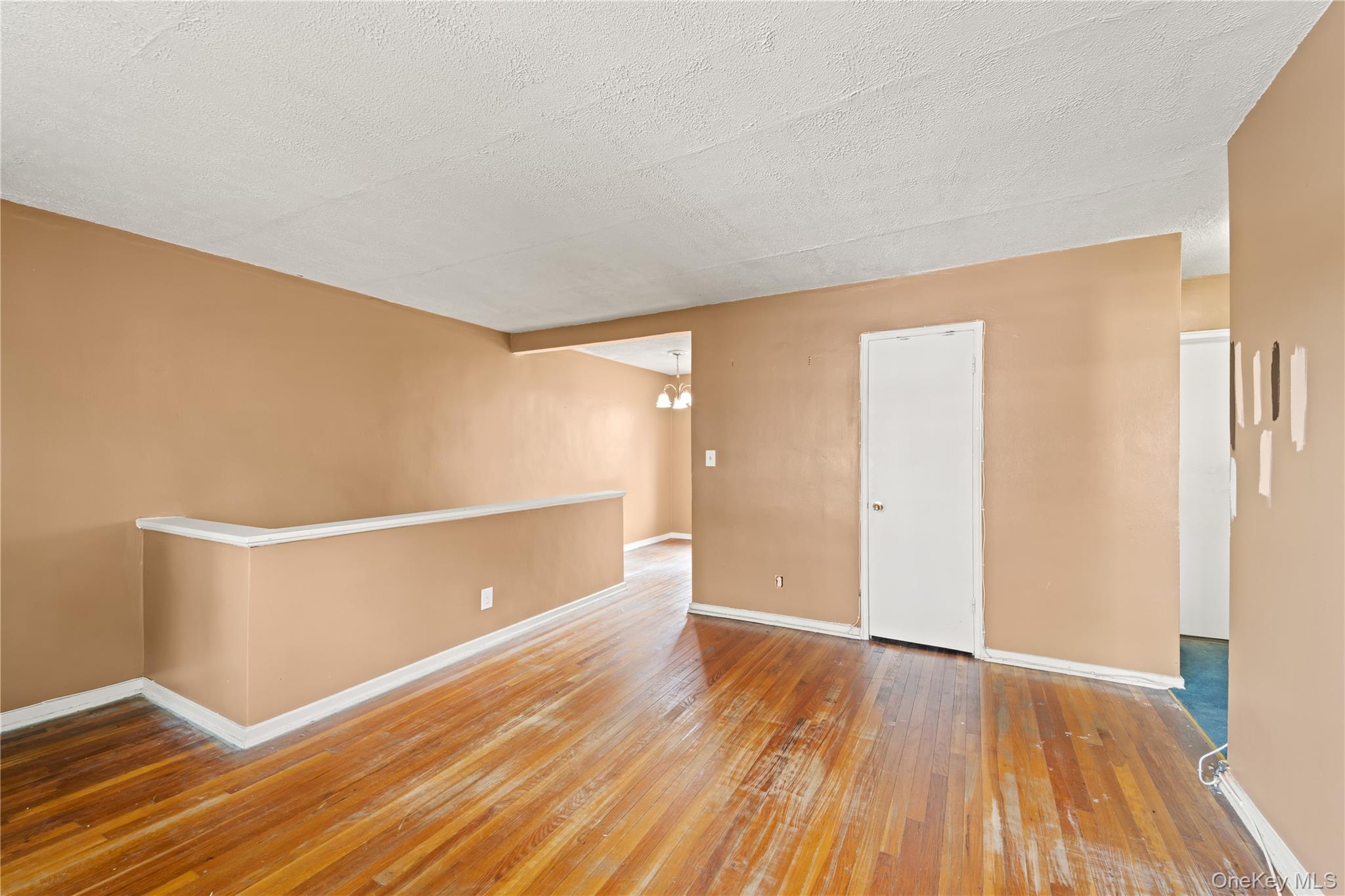 #9 photo, 86-06 231st, Queens Village , NY 11427