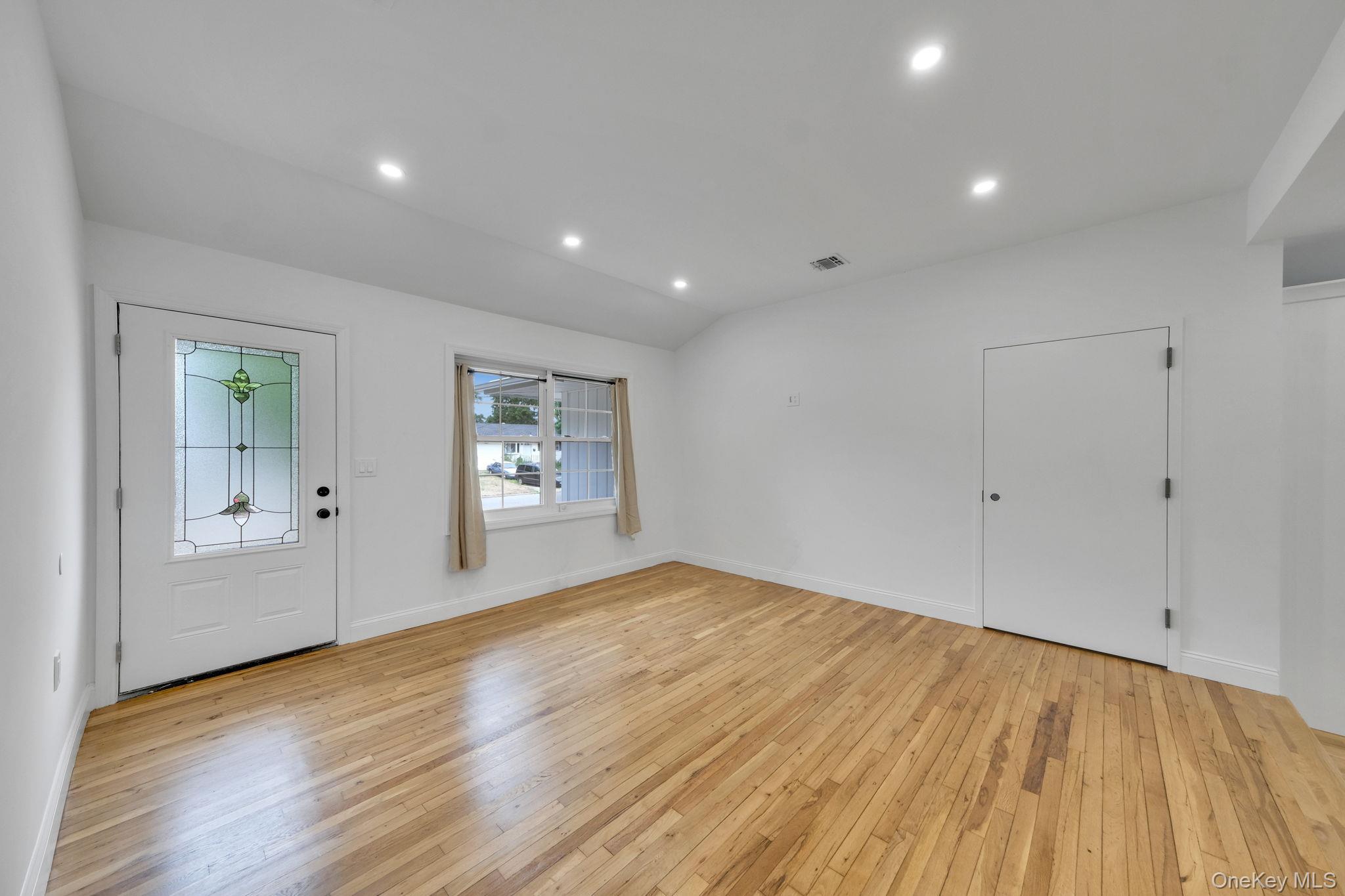 #10 photo, 12 E Chestnut Street, Central Islip , NY 11722