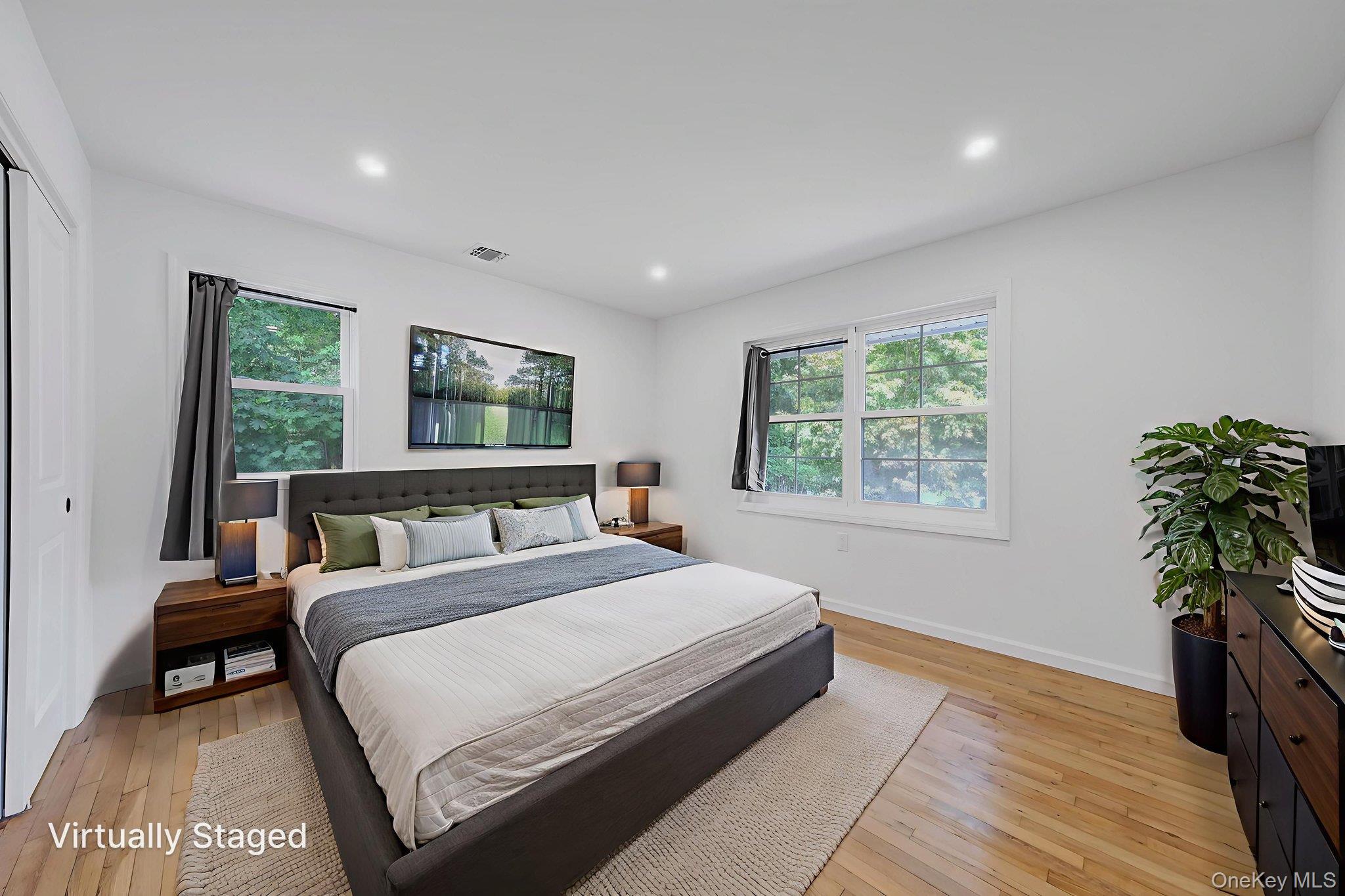 #5 photo, 12 E Chestnut Street, Central Islip , NY 11722