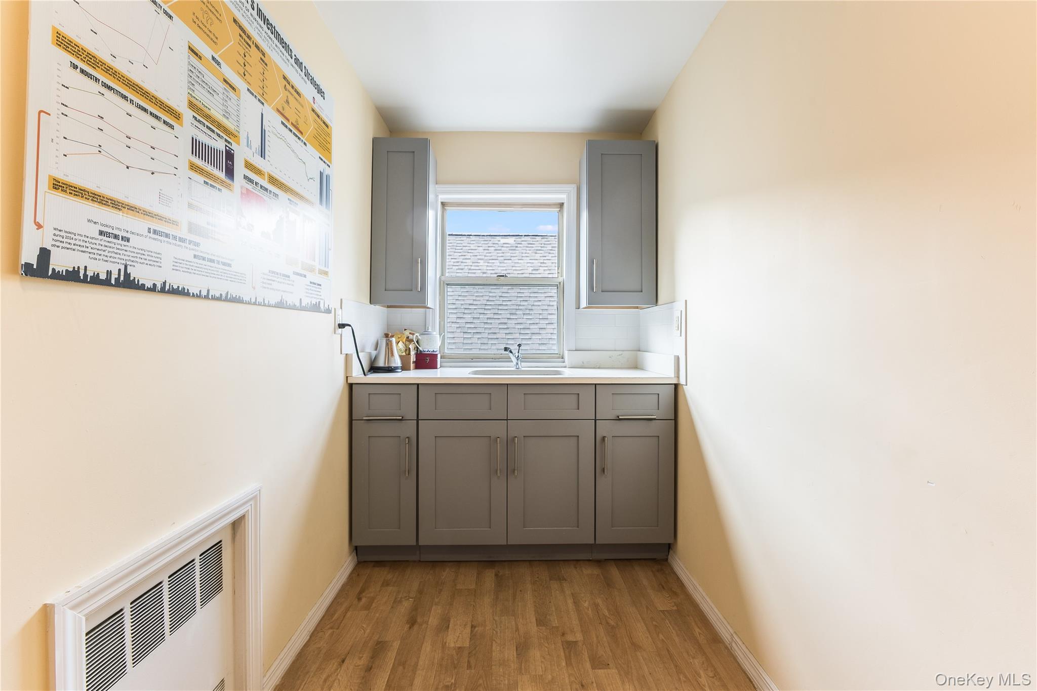 #19 photo, 80-15 168th Street, Jamaica Estates , NY 11432