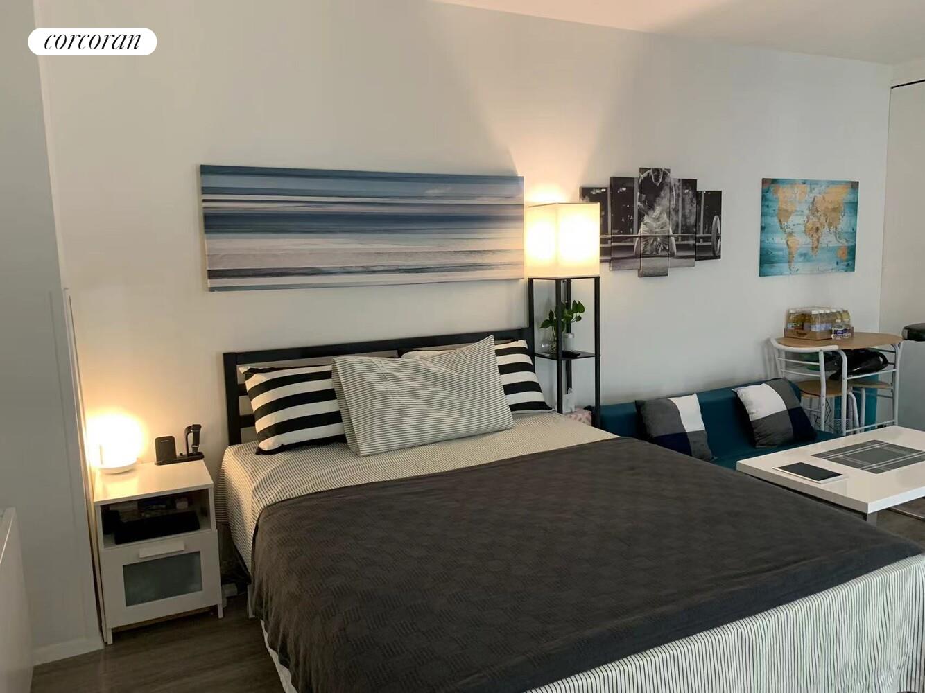 #3 photo, New York City, マンハッタン Hells Kitchen , NY 10019