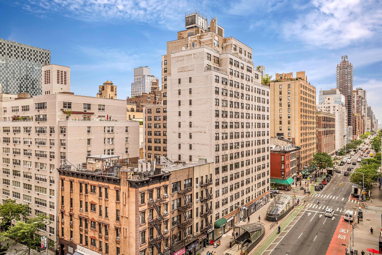 #1 photo, 233 E 70TH Street, Lenox Hill , NY 10021