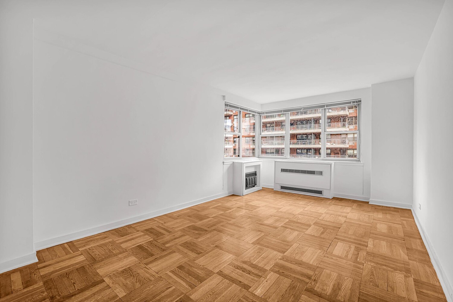 #12 photo, 233 E 70TH Street, Lenox Hill , NY 10021