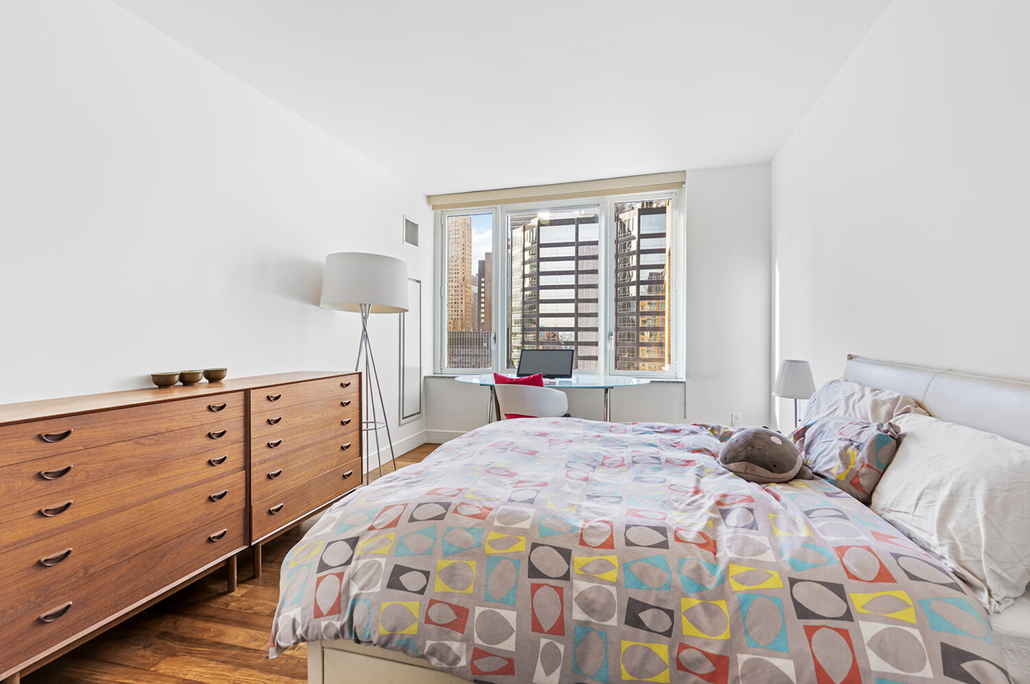 #9 photo, 250 E 53RD Street, Turtle Bay , NY 10022