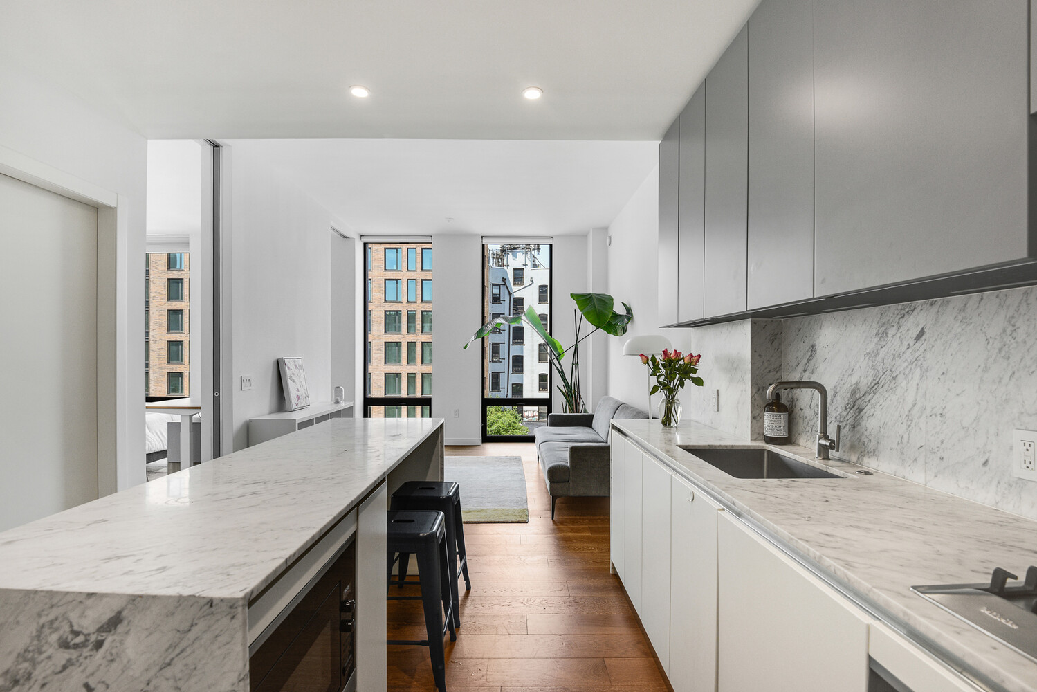 #7 photo, 287 E HOUSTON Street, Lower East Side , NY 10002