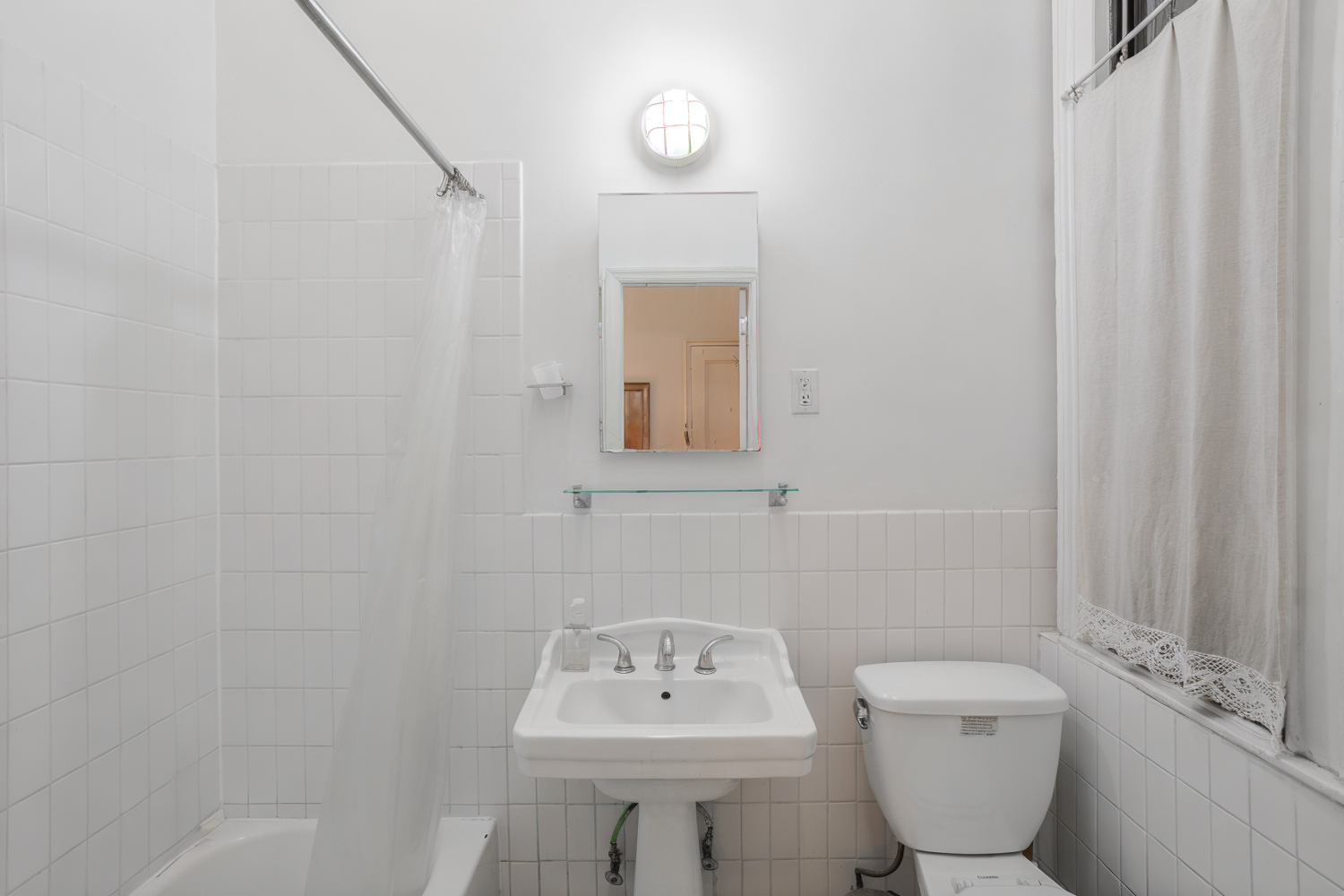 #13 photo, 274 E 10TH Street, East Village , NY 10009