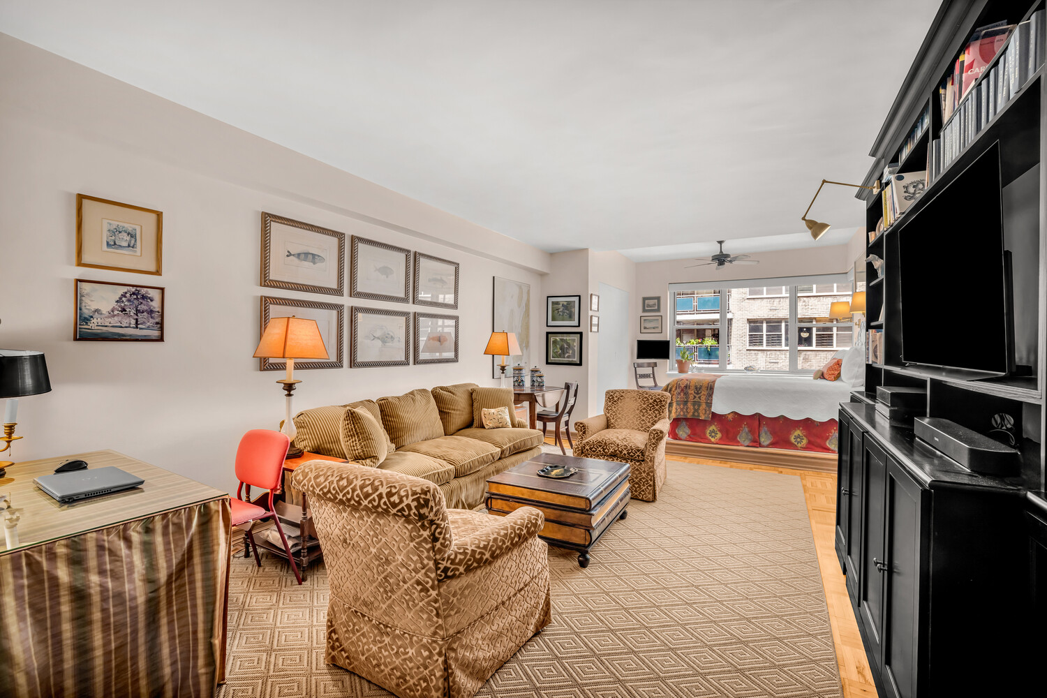 #1 photo, 215 E 79TH Street, Yorkville , NY 10075