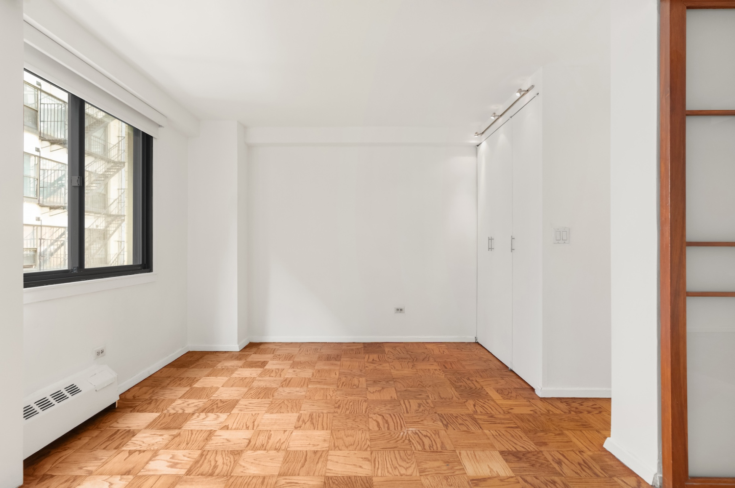 #15 photo, 16 W 16TH Street, Flatiron , NY 10011